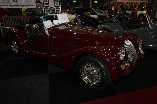 Sportwagen Morgan Plus 4. — Stockfoto