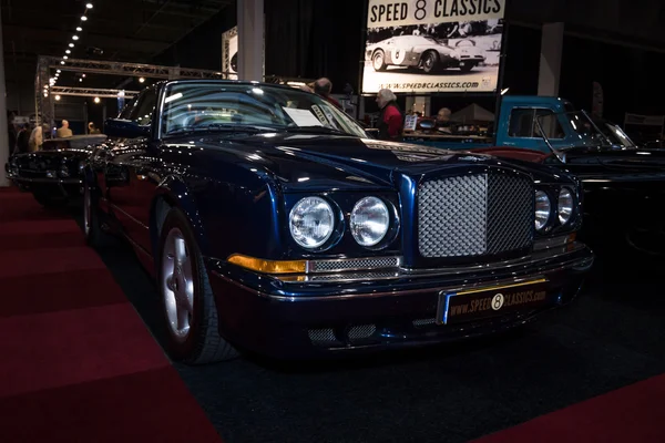 La voiture haute performance Bentley Continental T — Photo