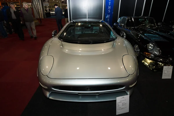 British luxury supercar Jaguar XJ220, 1993 — Stock Photo, Image