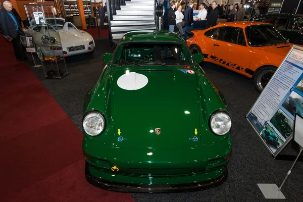 Sportowy samochód Porsche 964 Carrera — Zdjęcie stockowe