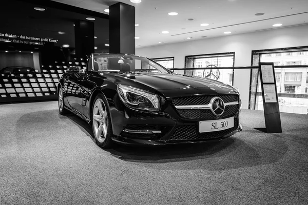 Spor araba Mercedes-Benz Sl500 (R231) — Stok fotoğraf