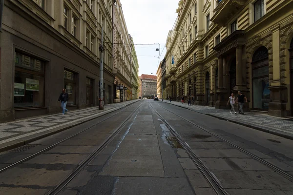 Strada și viața de zi cu zi a orașului. Praga este capitala și cel mai mare oraș al Republicii Cehe. . — Fotografie, imagine de stoc