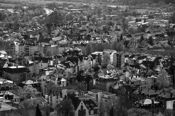 La parte nuova e la parte vecchia della città dalle colline circostanti . — Foto Stock