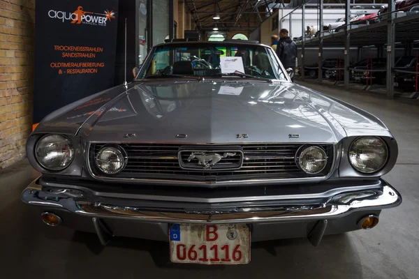 Pony car Ford Mustang (first generation) — Stock Photo, Image