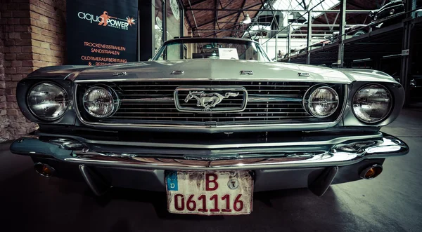 Pony coche Ford Mustang (primera generación ) —  Fotos de Stock