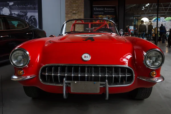 Coche deportivo Chevrolet Corvette (C1) por Heidi Hetzer — Foto de Stock