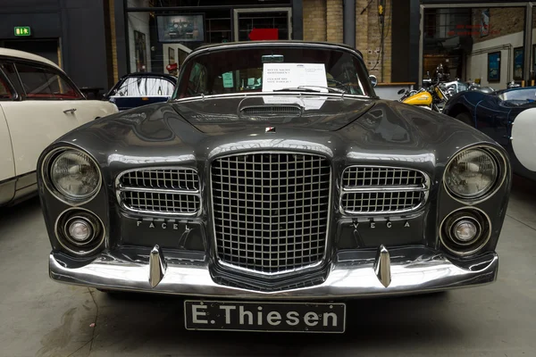 Voiture vintage Facel Vega FV4 Typhoon, 1958 . — Photo