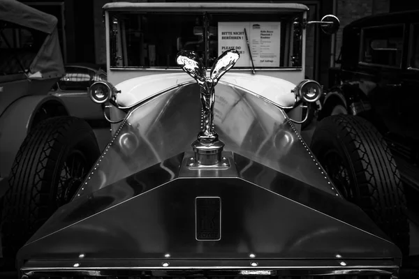 Der Geist der Ekstase ist das Motorhaubenornament auf roll-royce phantom i, 1927 — Stockfoto