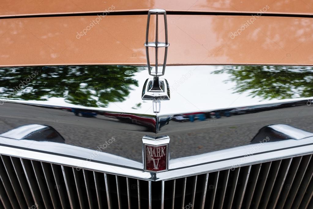 BERLIN - MAY 10, 2015: Hood ornament of a personal luxury car Lincoln Continental Mark V. 28th Berlin-Brandenburg Oldtimer Day