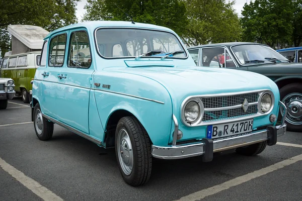 Ekonomika auto Renault 4 — Stock fotografie