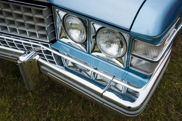 Fragment of a full-size luxury car Cadillac de Ville series, 1974 — Stock Photo, Image