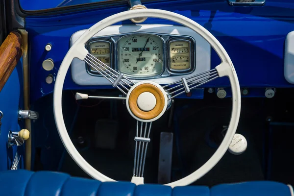 Cabin of the 2-door cabriolet BMW 327, 1952. — Stock Photo, Image