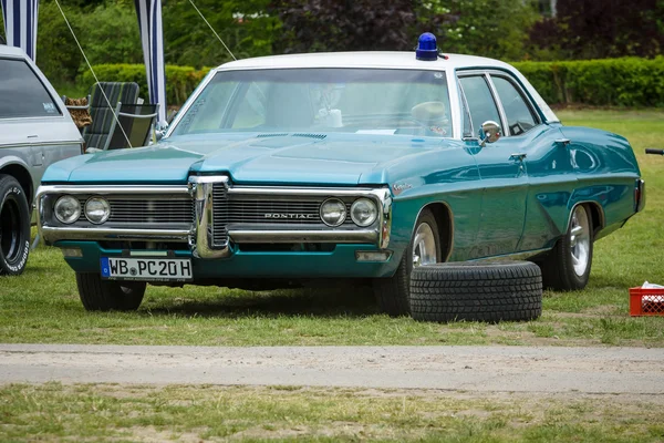 Tam boyutlu araba pontiac catalina (üçüncü nesil). — Stok fotoğraf