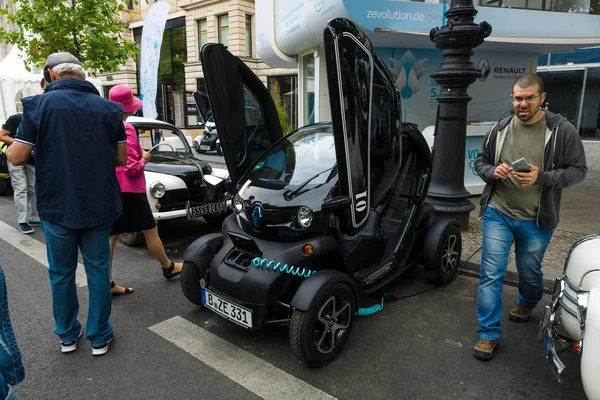 Electric car two-passenger electric vehicle Renault Twizy Z.E. The Classic Days on Kurfuerstendamm. — 스톡 사진