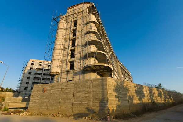 Bouw van het nieuwe gebouw. — Stockfoto