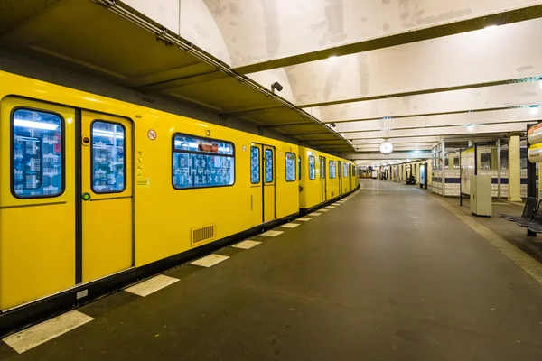 Stacja metra Klosterstrasse. Berlin. — Zdjęcie stockowe