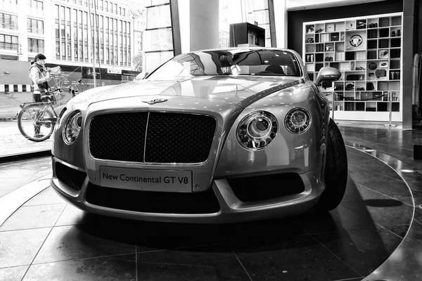 Coche de lujo personal Bentley Nuevo Continental GT V8 . — Foto de Stock