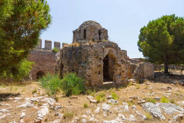 Ruiny kostela sv. Jiří, byzantské éry. Hrad Alanya. Turecko — Stock fotografie