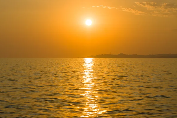 海に沈む夕日. — ストック写真