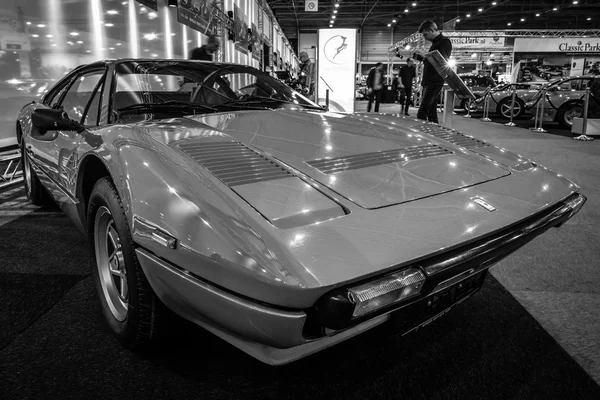 Sports car Ferrari 308 GTB Quattrovalvole, 1983 — Stock Photo, Image