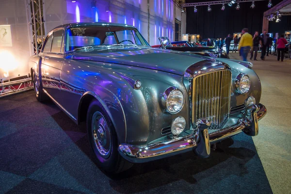 Coche de lujo Bentley Continental S2, 1961. Boby por H. J. Mulliner —  Fotos de Stock