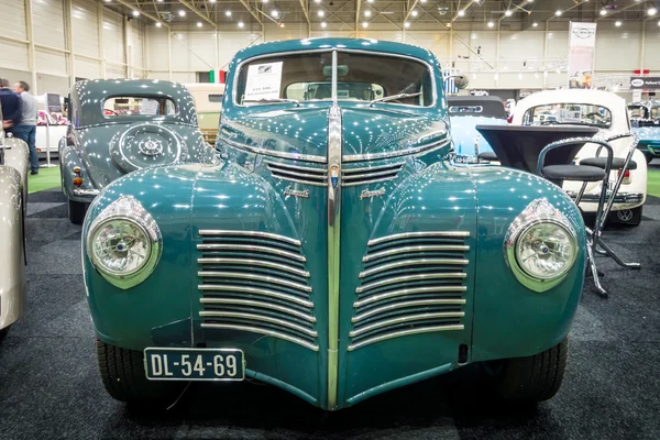 Full-size car Plymouth Deluxe (P10) Business Coupe, 1941 — Stock Photo, Image