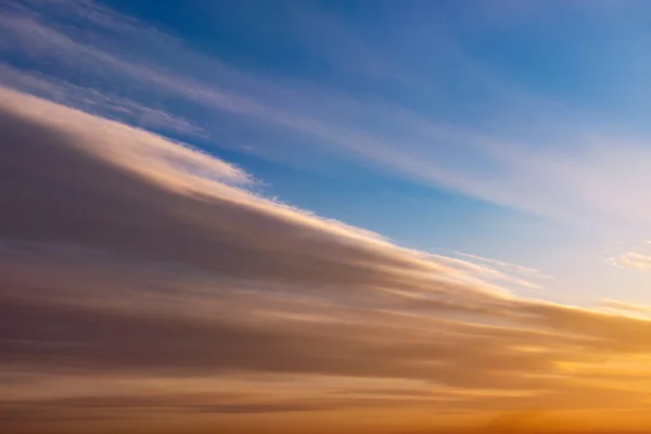 劇的な夕焼け空. — ストック写真