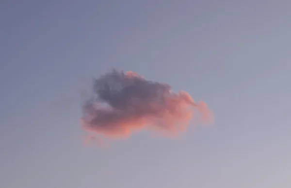 Single cloud on sky. — Stock Photo, Image