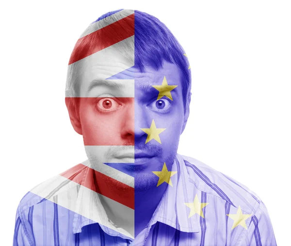 Portret van man die beslissing met de vlag van Groot-Brittannië en de Europese Unie Flagon maken. — Stockfoto