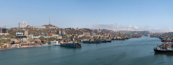 Näkymä Vladivostokin kaupunkikuvaan . — kuvapankkivalokuva