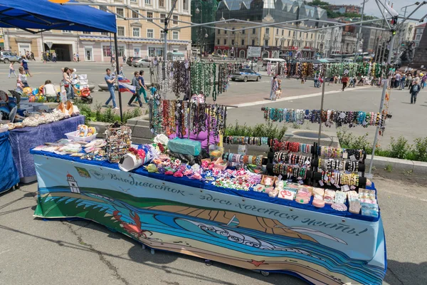 Celebração na praça central de Vladivostok em honra do 156 aniversário da fundação da cidade . — Fotografia de Stock