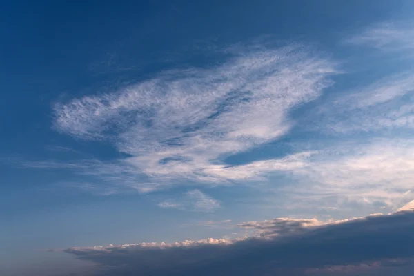 Nuvole nel cielo. — Foto Stock