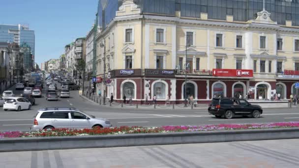 Okeansky Caddesi üzerinde trafik. — Stok video