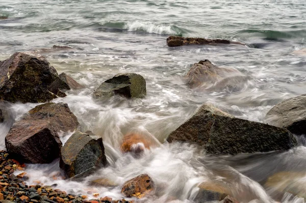 Vågor Vid Stranden Eller Piren Fångas Med Långsam Slutartid Naturlig — Stockfoto