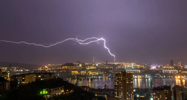 Tempesta Fulmini Sulla Città Notte — Foto Stock