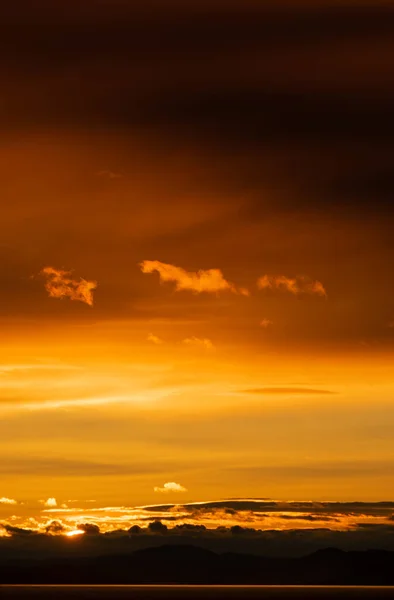 Céu Pôr Sol Com Nuvens Laranja Natureza Fundo — Fotografia de Stock