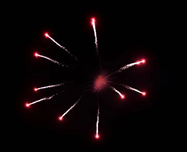 Színes Tűzijáték Város Felett Éjszaka — Stock Fotó
