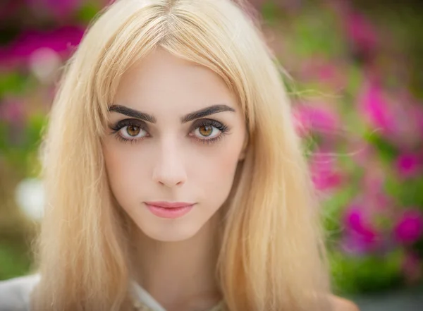 Portrait of a blonde girl. — Stock Photo, Image