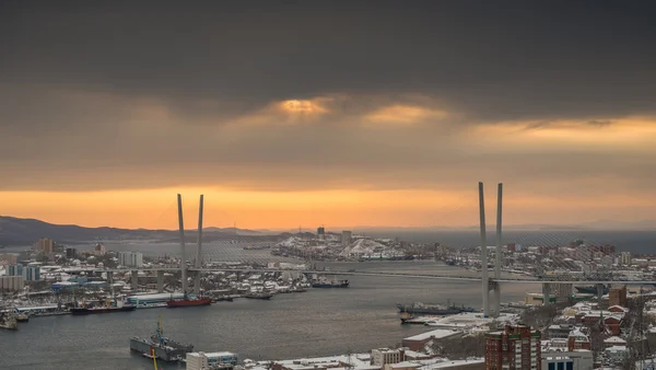 Cityscape, zonsondergang. — Stockfoto