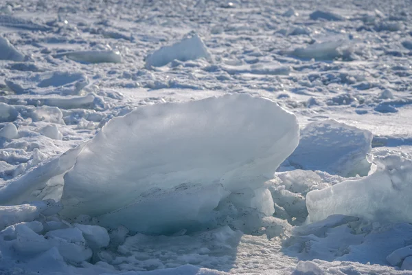 Schmutziges Eisgestein. — Stockfoto