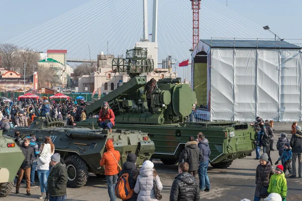 Moderne russiske pansrede kjøretøyer . – stockfoto