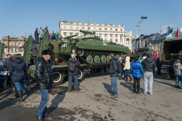 Moderne Russische gepantserde voertuigen. — Stockfoto