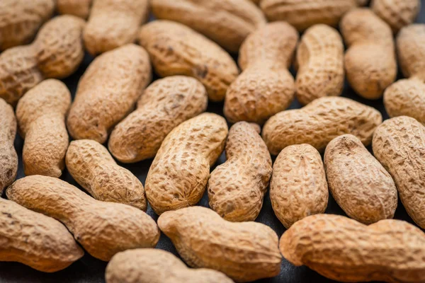 Geröstete Erdnüsse. — Stockfoto