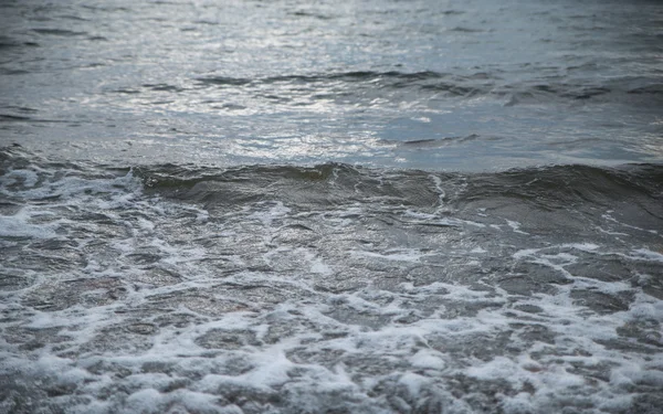 Waves at the seashore — Stock Photo, Image