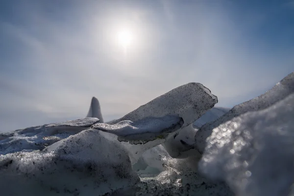 Kirli buz kaya. — Stok fotoğraf