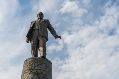 Sergey Korolev heykeli.