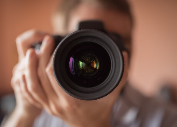 Autorretrato en un espejo . — Foto de Stock
