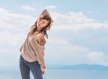 Asyalı kadın dans.