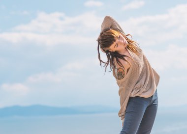 Asyalı kadın dans.