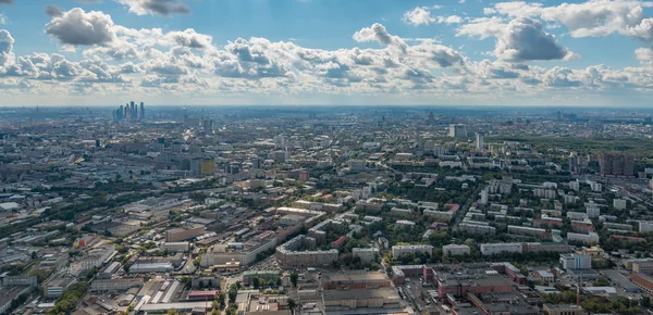 Luchtfoto op Moskou stadsgezicht. — Stockfoto